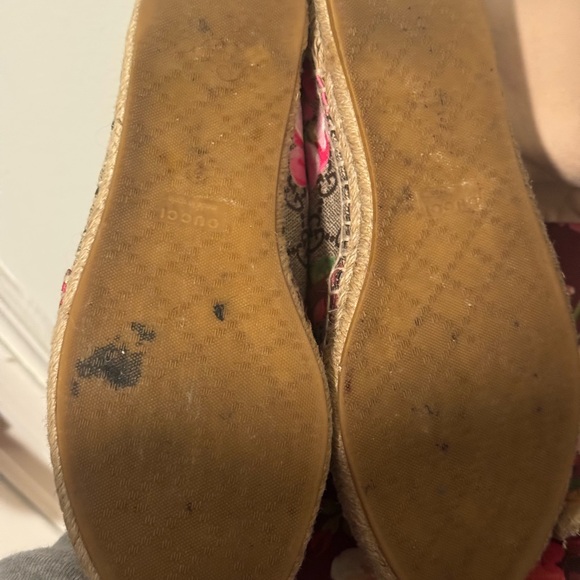 Gucci Women's Pink and Brown Floral Espadrilles with duffle bag and box - Picture 8 of 10